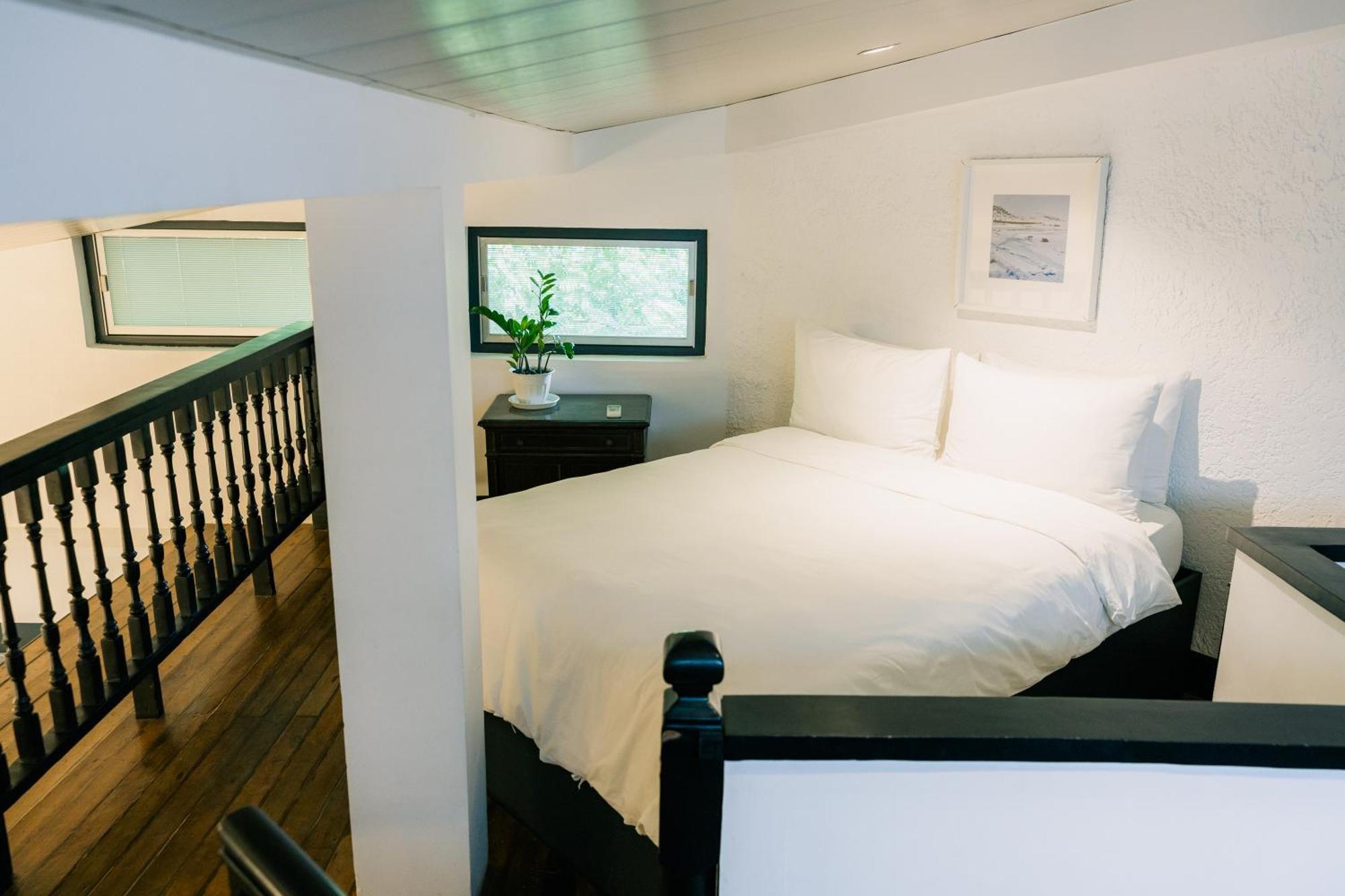 Nuuk Taal Lake Laurel Room photo